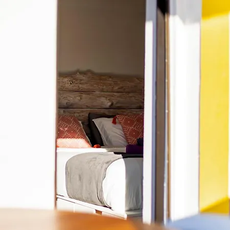 Amara Ericeira アパート